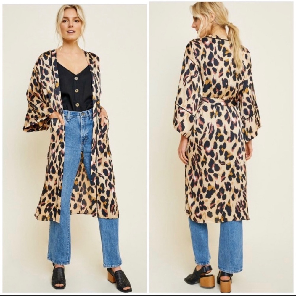 Leopard Duster with belt